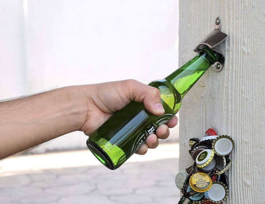 Beer Bottle Opener Magnetic Bottle Opener With Cap Catcher - Automatic  Bottle Cap Opener - Pop Top Push Down Beer Opener - No Bend or Damage To  Caps - Opens Bottles Instantly 