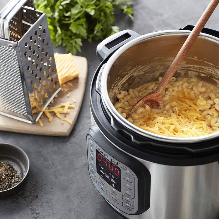 instant pot full of mac and cheese