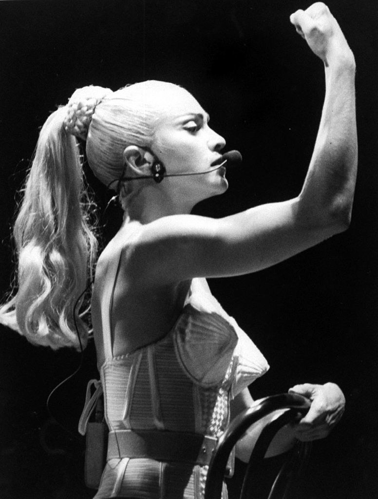 Madonna blond Ambition Tour 1990