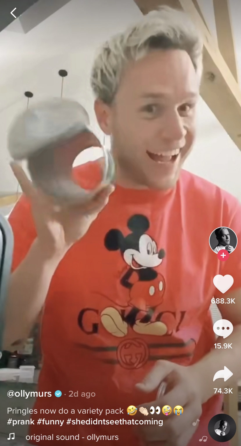 Olly Murs Stuck His Penis In A Pringles Can On TikTok To pic