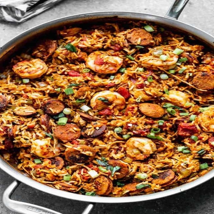Cooked Jambalaya in a pan