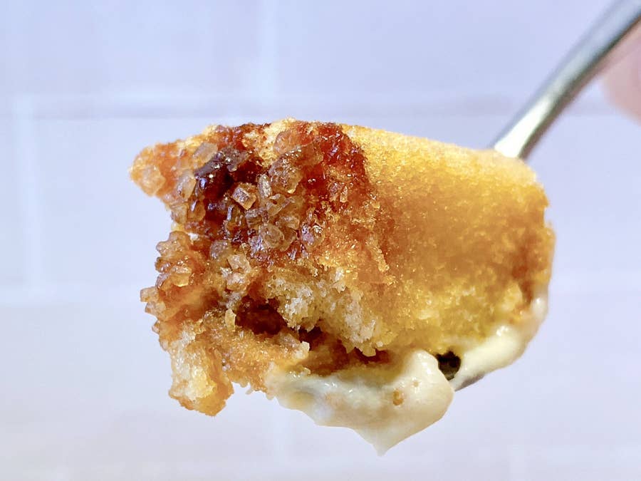 クリームとろっとろ ローソンの 飲めるロールケーキ に心が溺れた