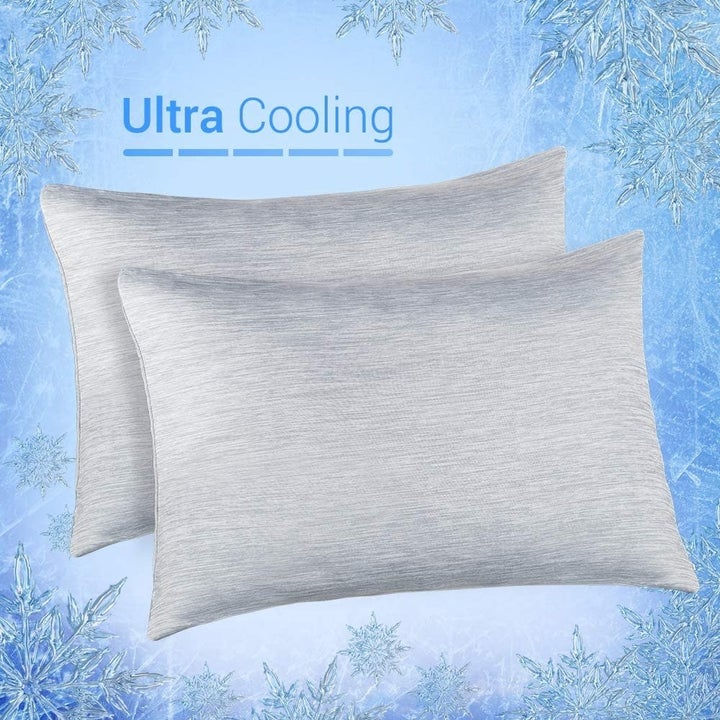 The Elegear Cooling Pillowcases in gray.