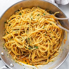 25 Easy Spaghetti Recipes For Your Next Pasta Night