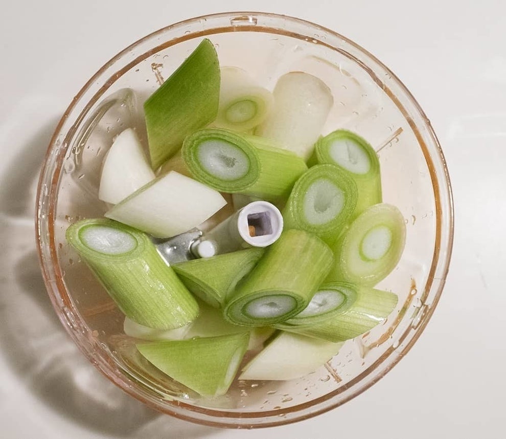 全国のネギ好きにどうしても教えたい ダイソー ネギカッター の威力がすごいんです