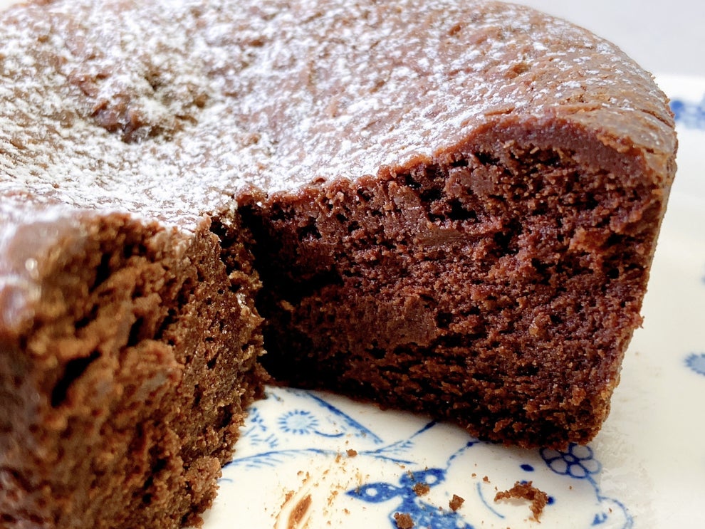 この美味しさ規格外 ローソンの 生チョコの塊みたいなケーキ がすごかった