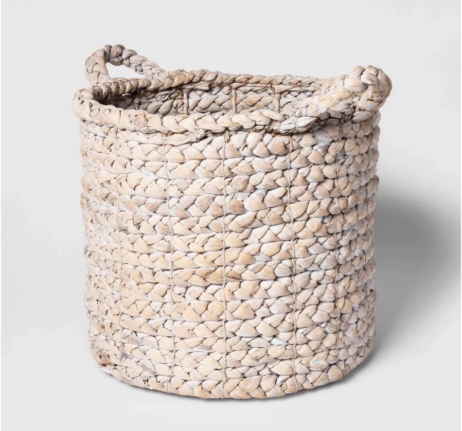 a woven rope basket