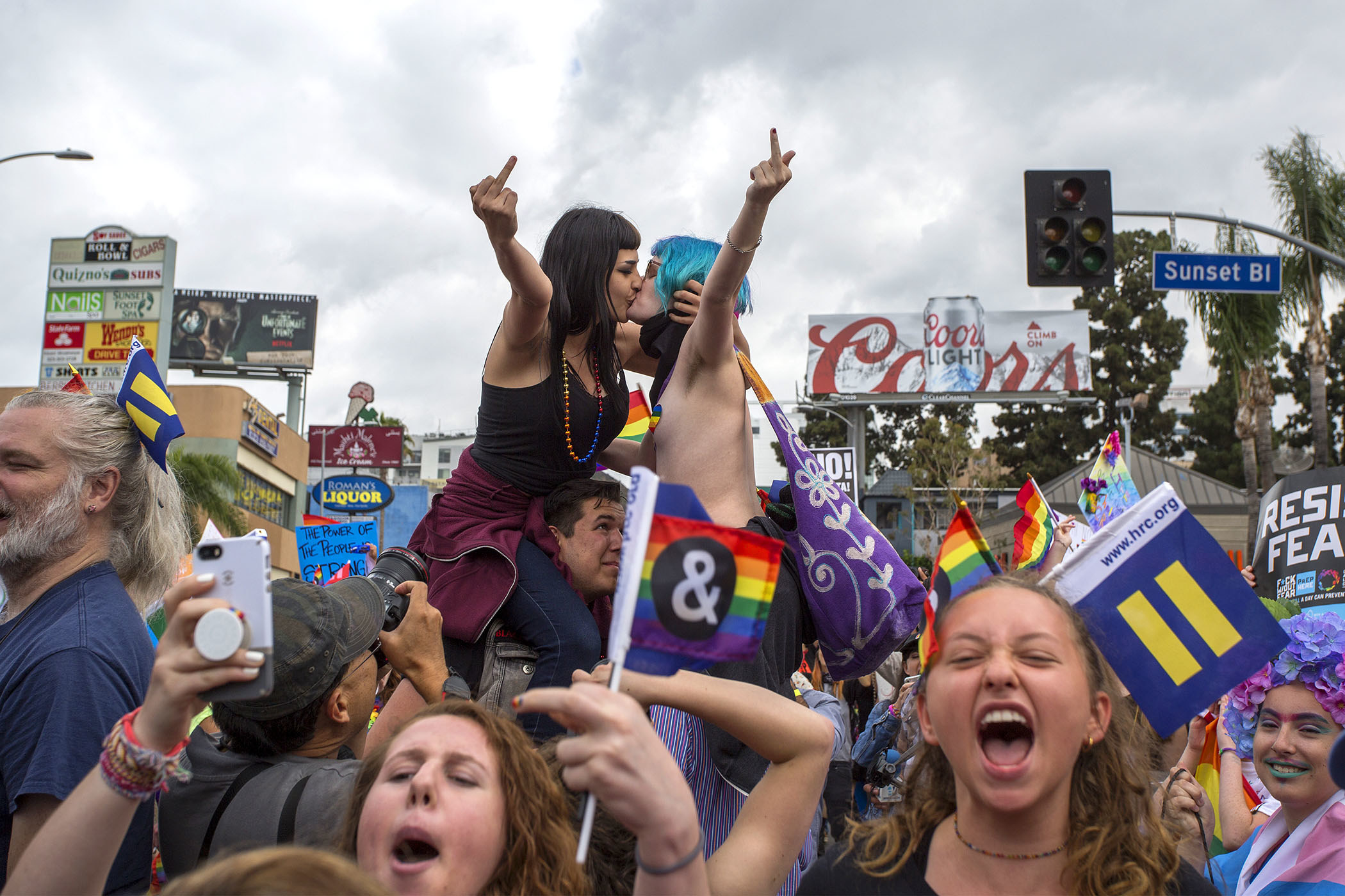 27 Powerful Pictures From The History Of Lgbtq Protests Stationgossip 7663