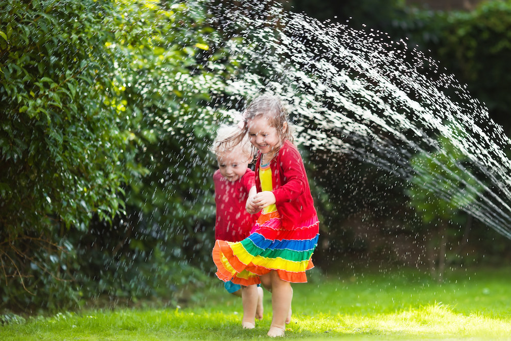 11 Fun Summer Activities To Do With Your Kids That Won't Break Your Budget