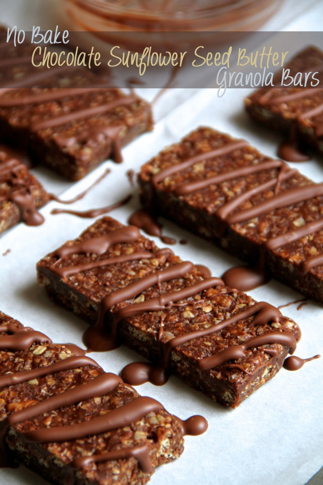 Granola bars with chocolate drizzled on top