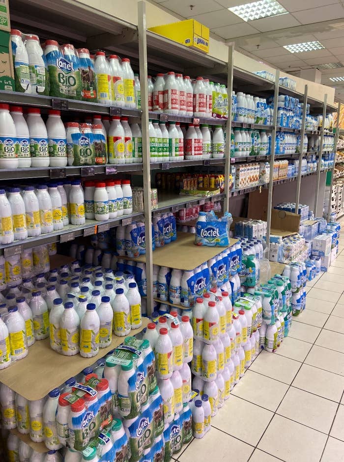 French supermarkets and grocery stores