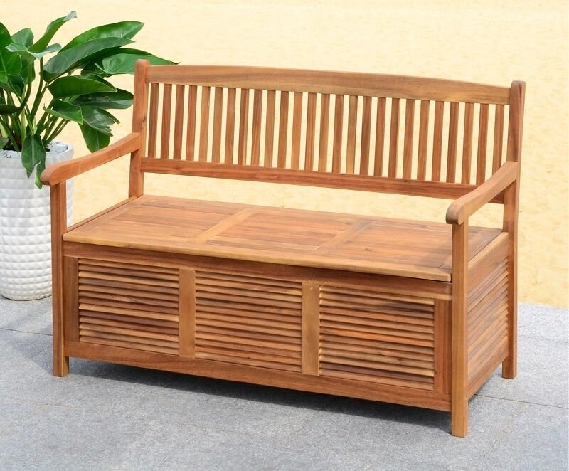 The bench in teak brown