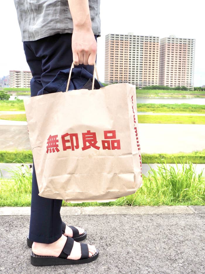 この生地スゴイわ 無印良品の 蒸れないパンツ が快適すぎる