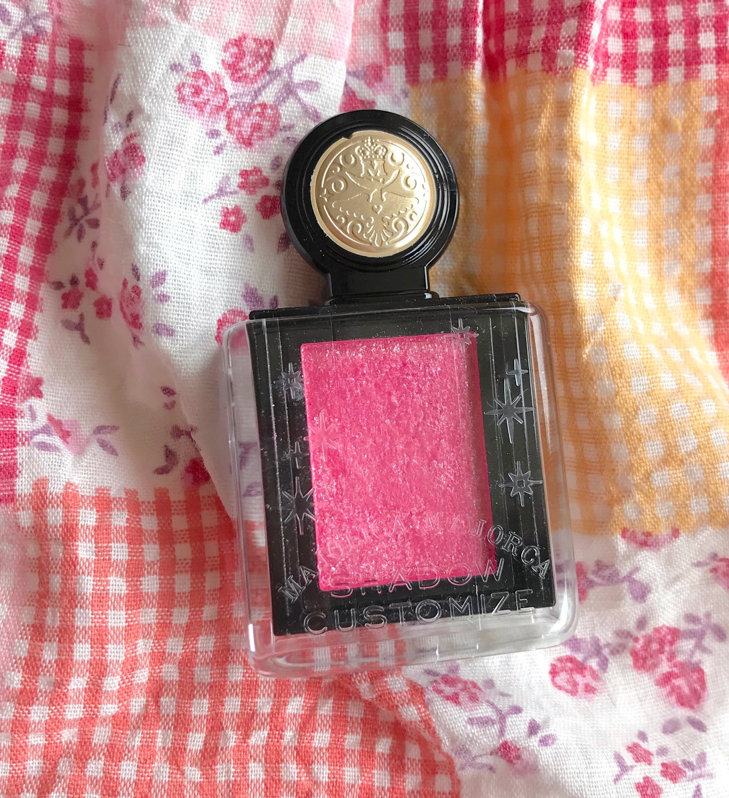 あの大人気デパコスと似てる と話題の 0円アイシャドウ がマジで可愛いかった