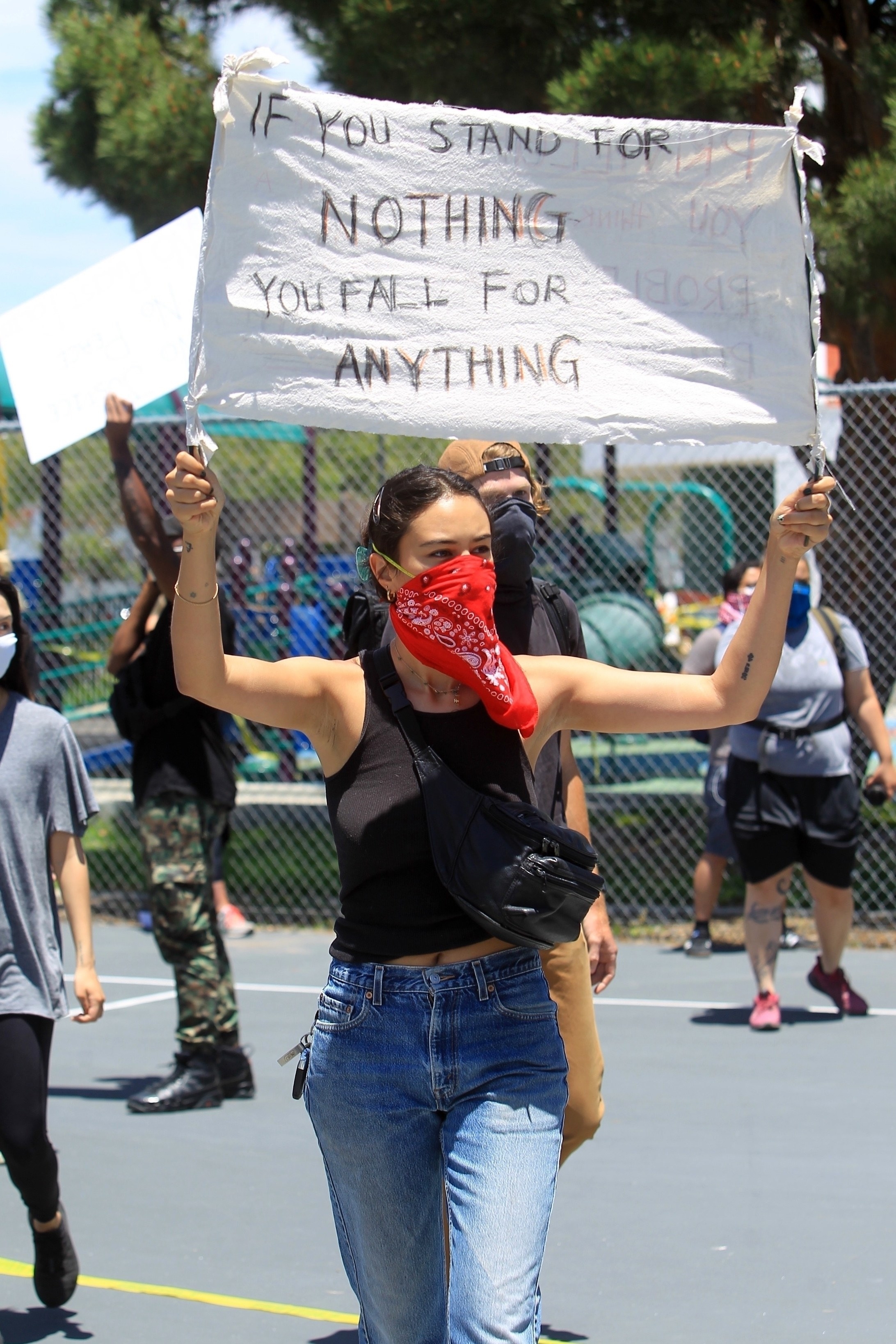 26 Photos Of Celebrities Who Protested This Week