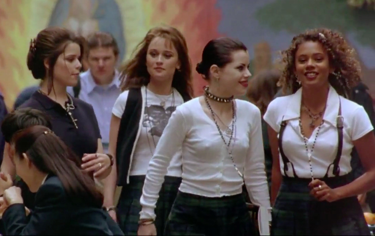 19 Outfits From '90s Movies That Millennials 100% Wanted In Their Closets