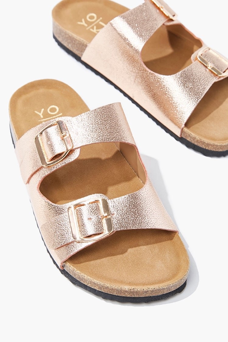 The sandals in rose gold metallic