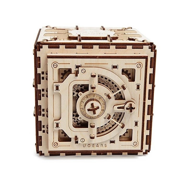 The safe made of laser-cut wood