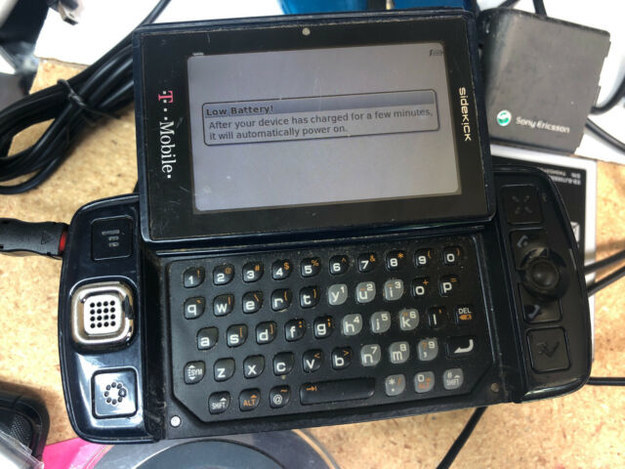 Can You Name These Old Cellphone Models can-you-name-these-old-cellphone-models