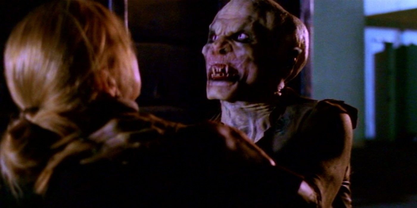 A Turok-Han nearly strangles Buffy to death