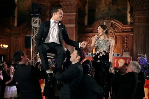 chuck and Blair doing the Hora