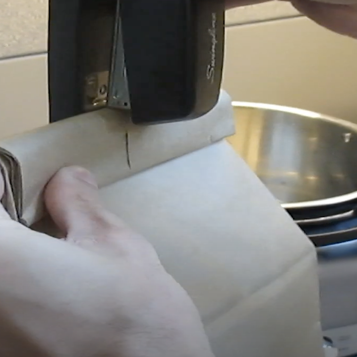 How To Clean N95 Masks In An Instant Pot (With Video)