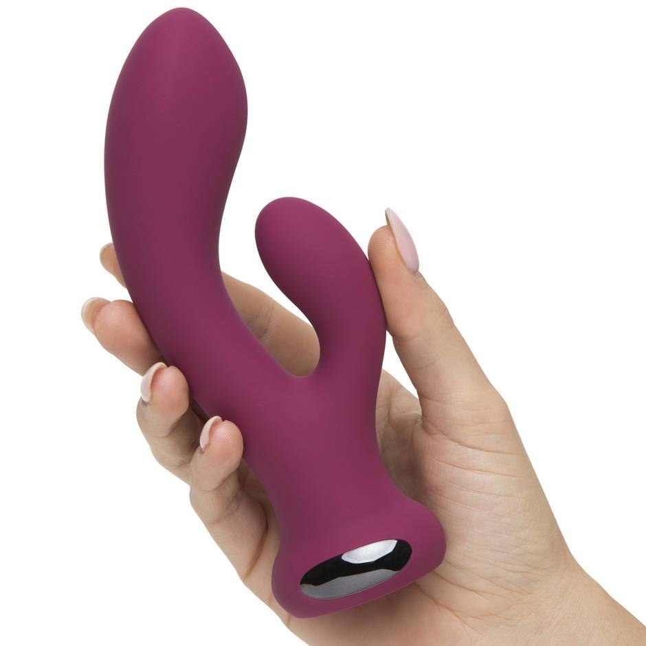 The Mantric rechargeable rabbit vibrator in a model&#x27;s hand