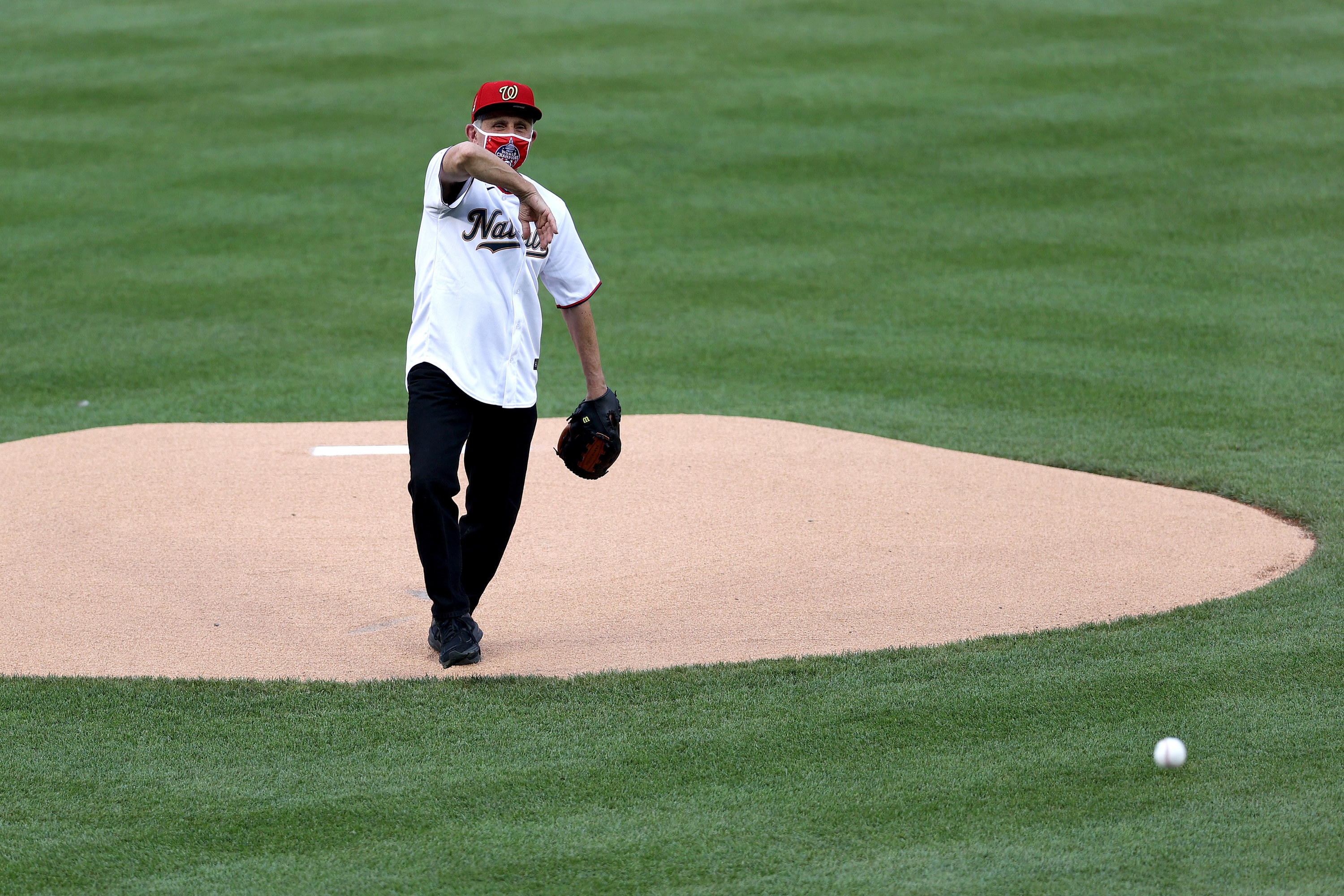 Dr Fauci Threw A Terrible Opening Pitch And It S Actually Pretty Funny