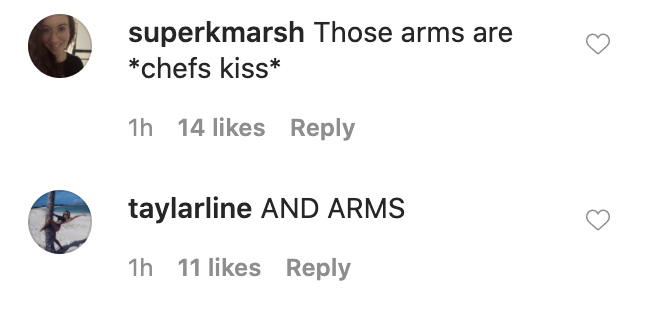 评论,上面写着“那些武器是厨师kiss"和“arms"