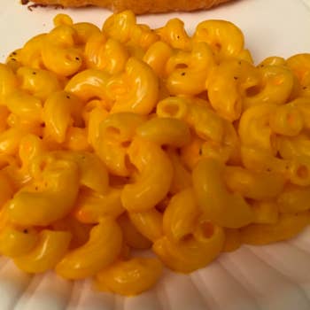A reviewer's mac 'n' cheese made with the powder
