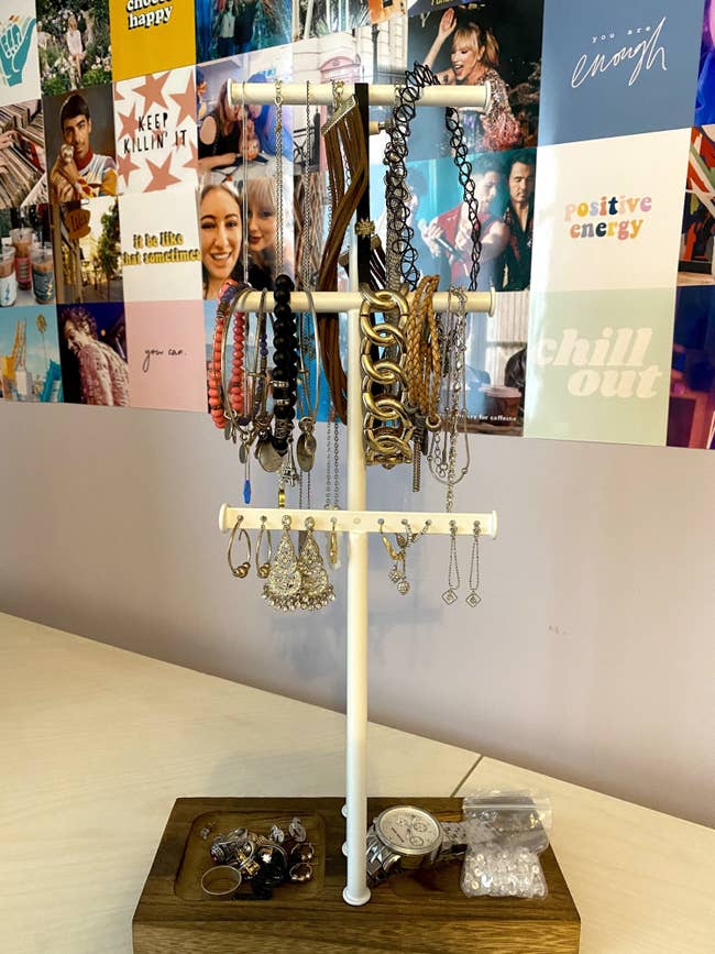 BuzzFeed Editor Samantha Wieder's jewelry tree holding necklaces, bracelets, and earrings