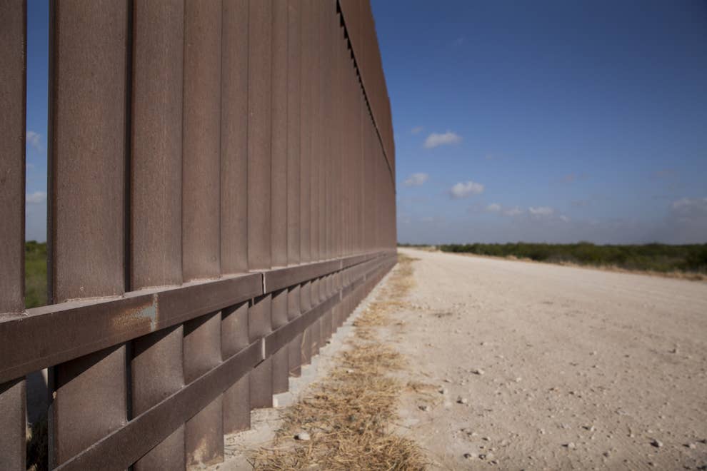 Us Officials Confirmed Hurricane Hanna Didn T Toppled Over Border Wall