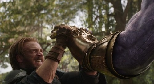 Steve Rogers fighting Thanos