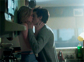 Betty and Jughead making out