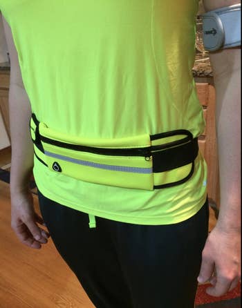 A reviewer in the neon yellow belt 