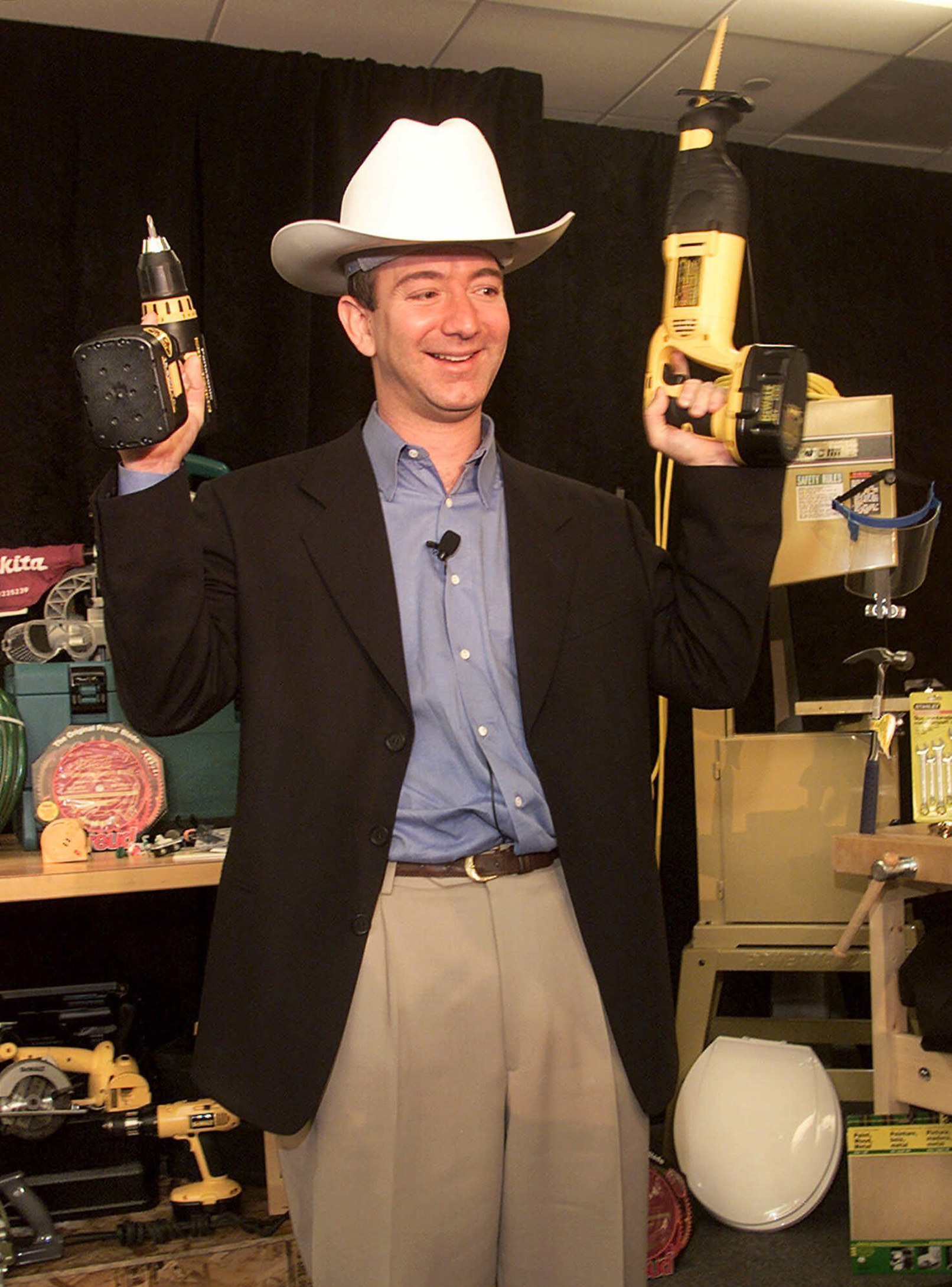 Here s How Much Jeff Bezos Makes A Day