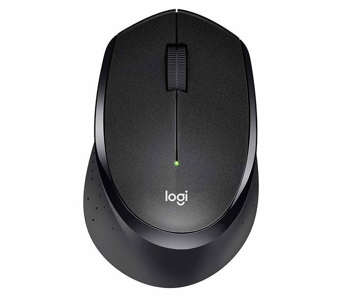 An ergonomic mouse in black