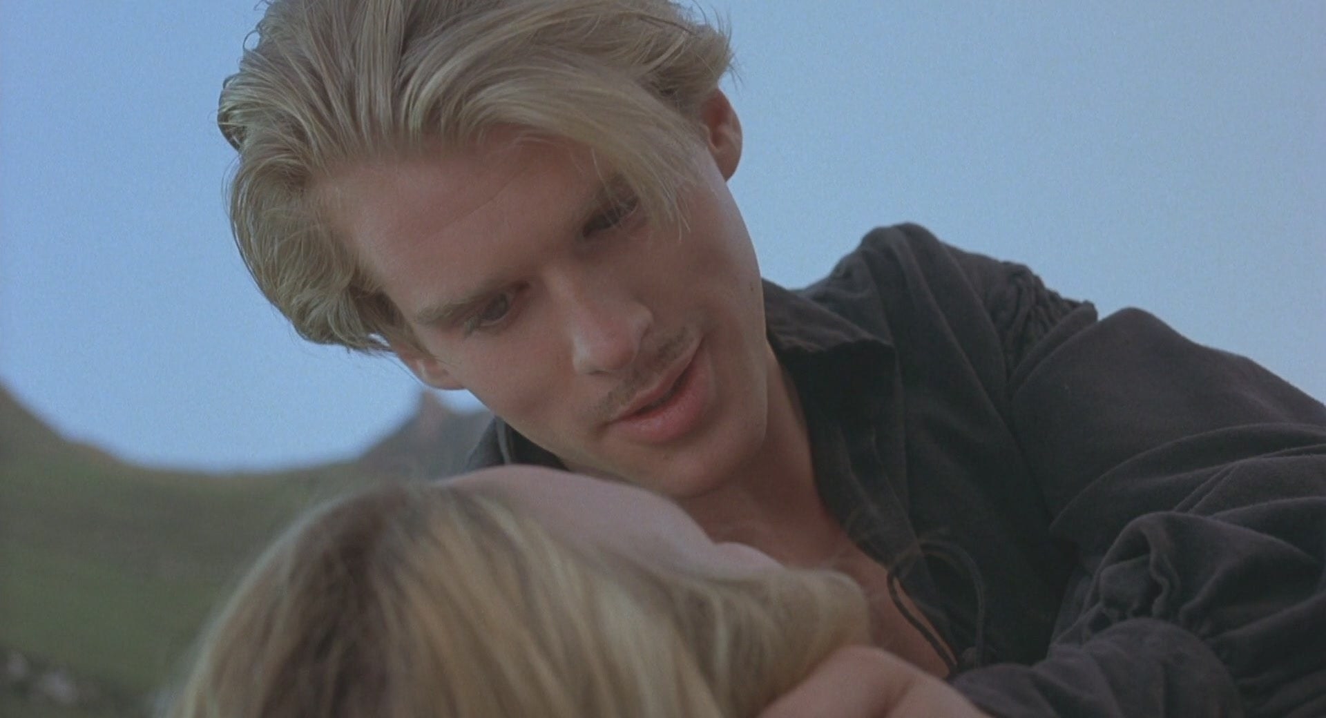 Cary Elwes as Westley and Robin Wright as Buttercup gazing at each in The Princess Bride