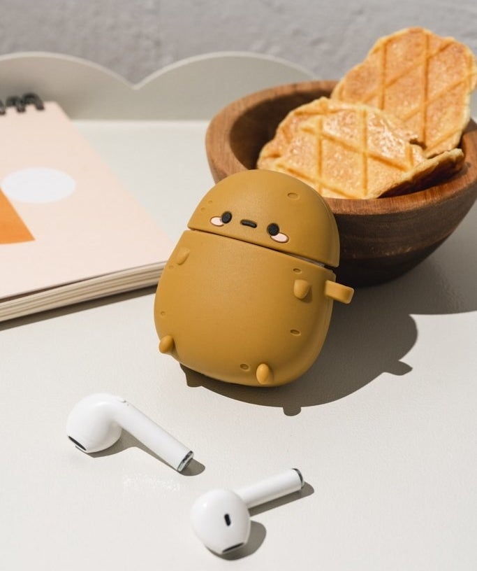 a potato-shaped Airpod case