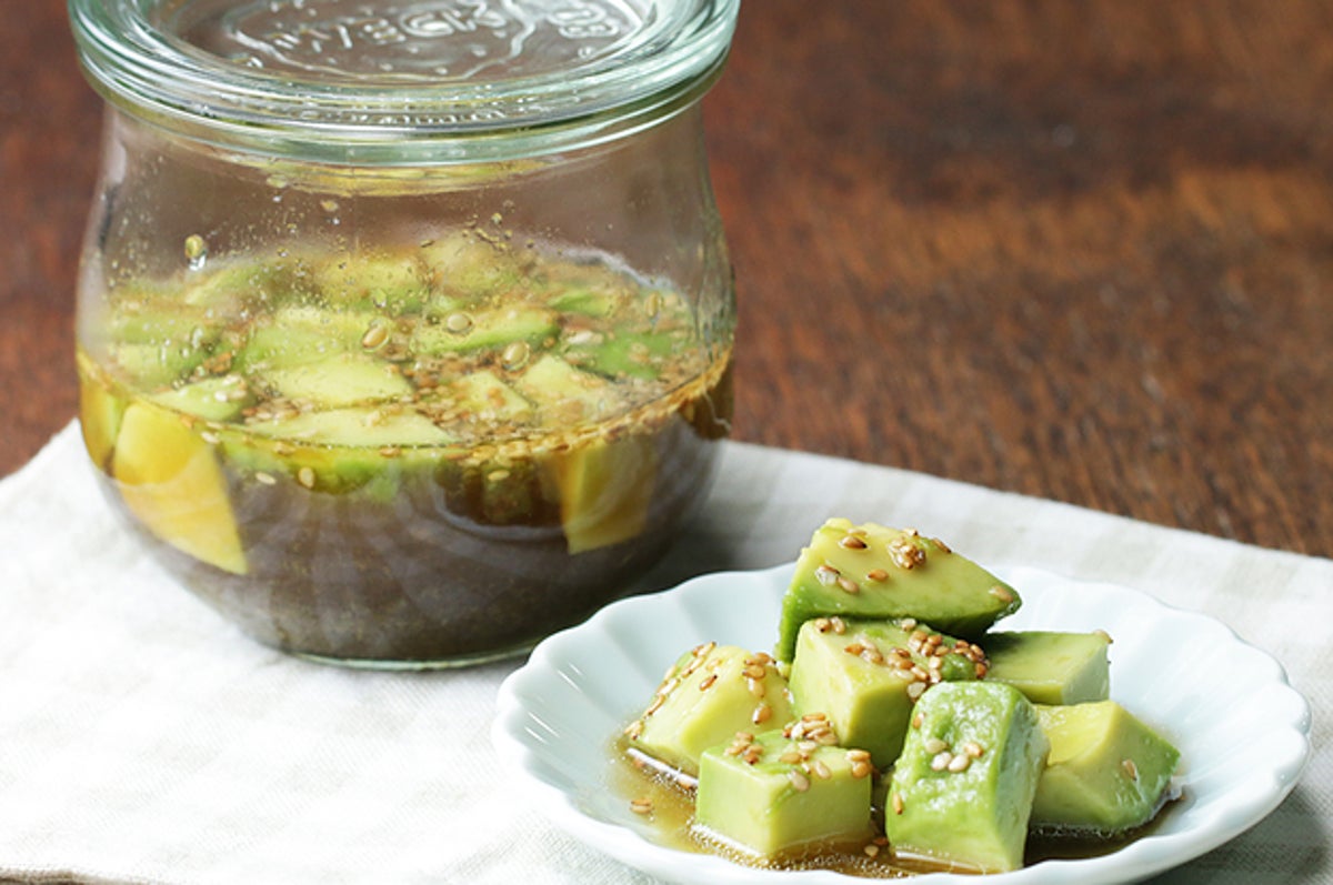 漬けるだけで最高のご飯のお供 めんつゆアボカド