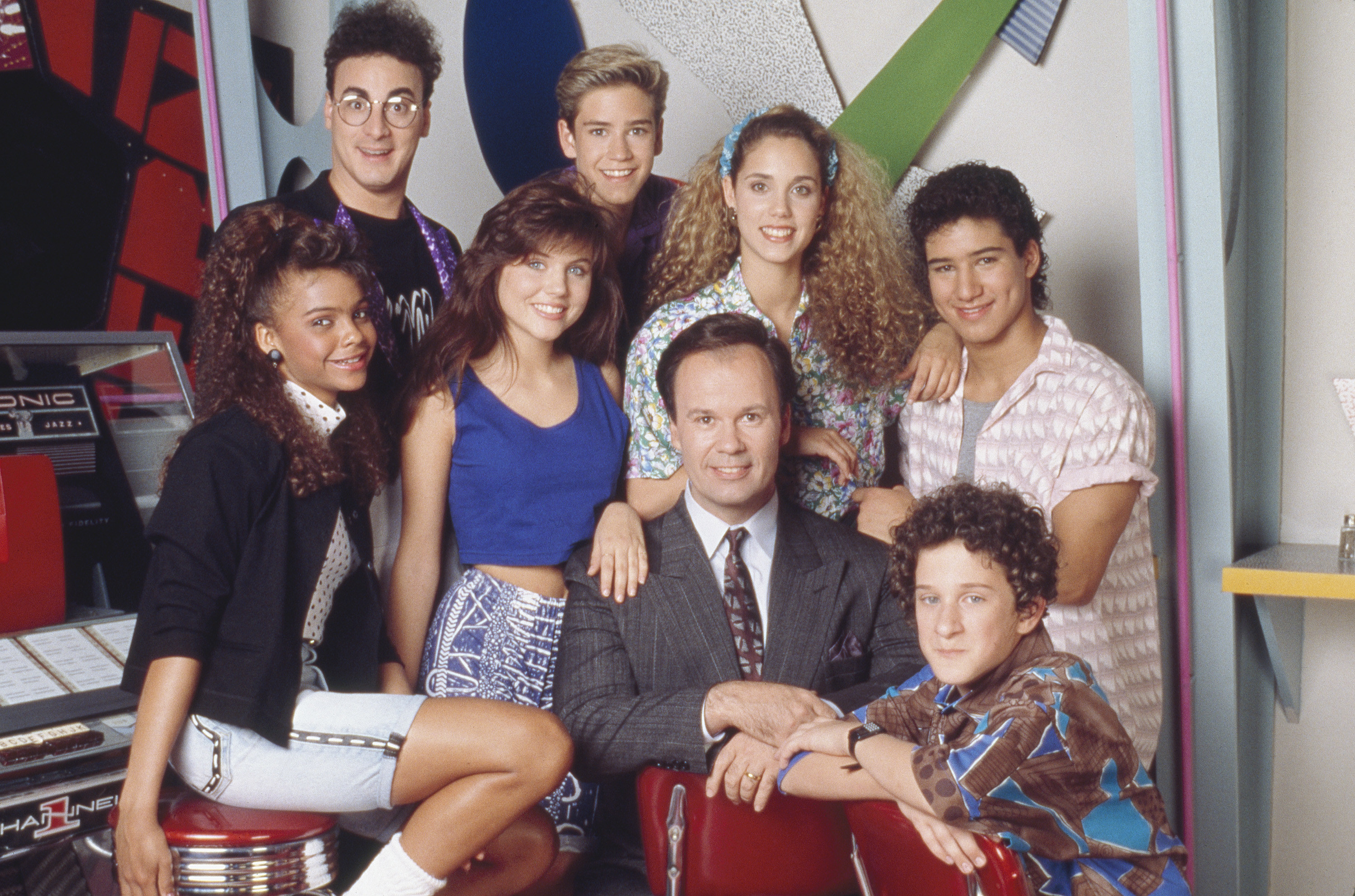 A cast photo from Saved by the Bell taken on The Max set.