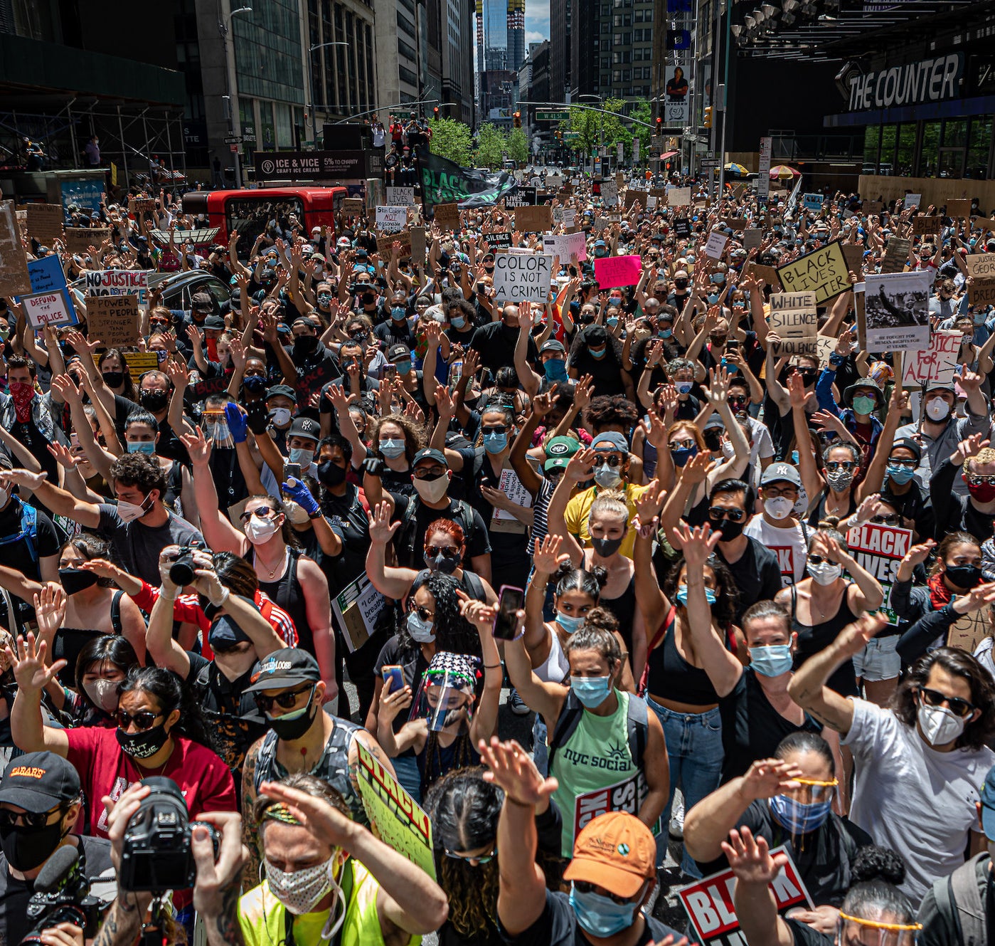 A crowd of Black Lives Matter protestors in New York&#x27;s Time Square