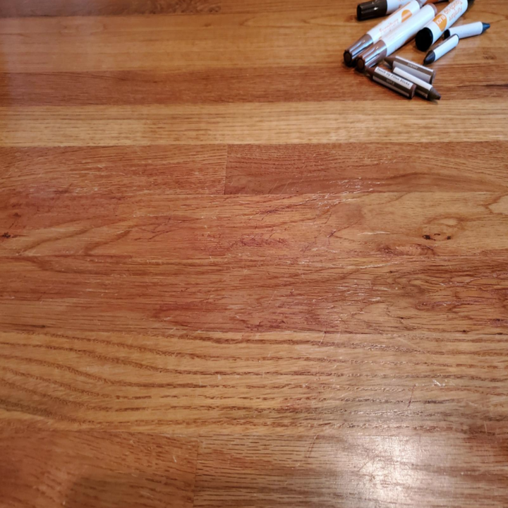 The same reviewer's hardwood floor with no visible scratch marks unless you look extremely close