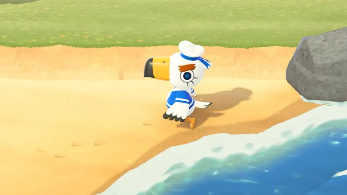 Gulliver walks on the beach 