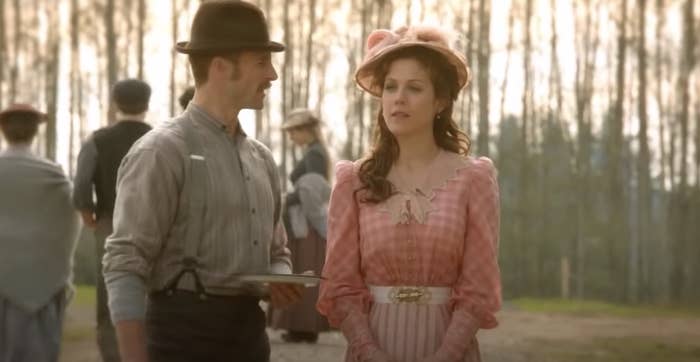 Teacher Erin gets used to moving to a small town in "When Calls the Heart."