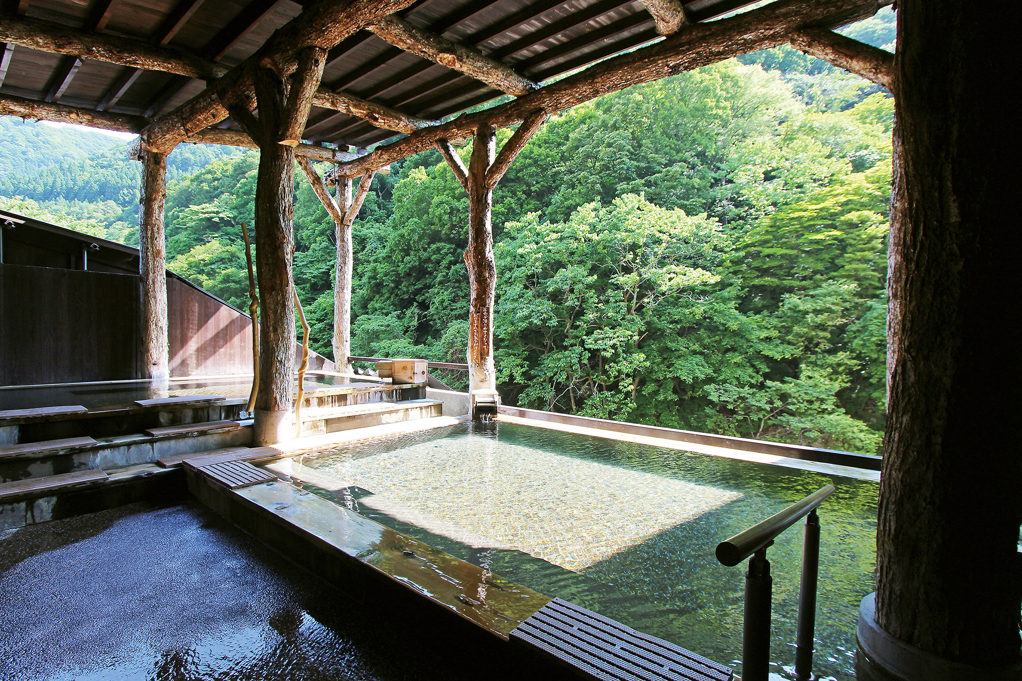 開放感…風情が自慢の秘湯あり！おすすめ「秋田温泉宿」