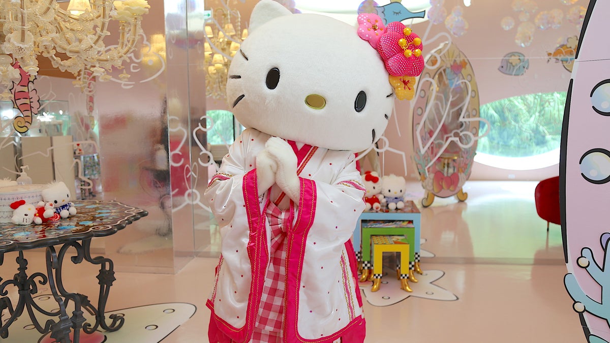 竜宮城にレストランも。淡路島に来たなら「HELLO KITTY SMILE」が絶対 