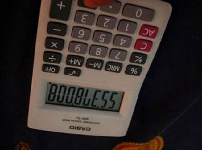 calculator that reads boobless