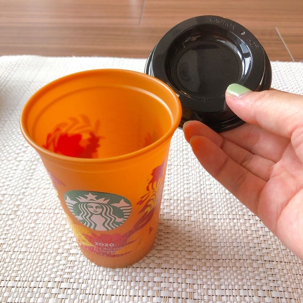 さすがスタバ 秋のギフトセットが可愛いので自分に贈っていいですか