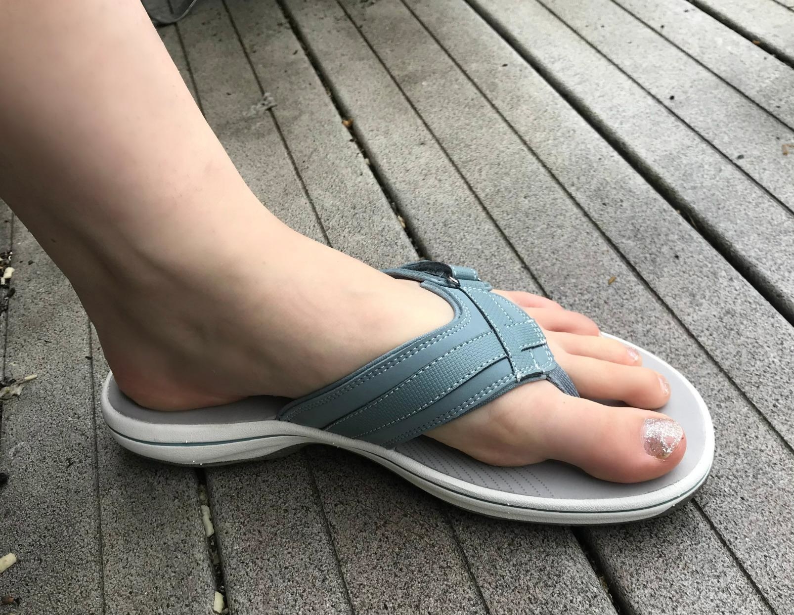 sandals for flat feet uk